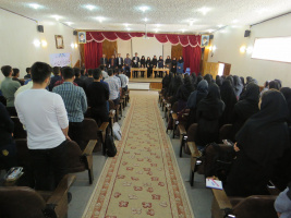 نشست توجیهی و معارفه دانشجویان جدید الورود دانشکده پرستاری و مامایی در سالن شهید دهقانی نیا برگزار شد