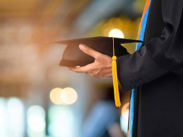 جلسه دفاع نهایی دانشجوی کارشناسی ارشد پرستاری  مراقبتهای ویژه  بهمن  ۹۷  خانم روشنک افتخار اردبیلی